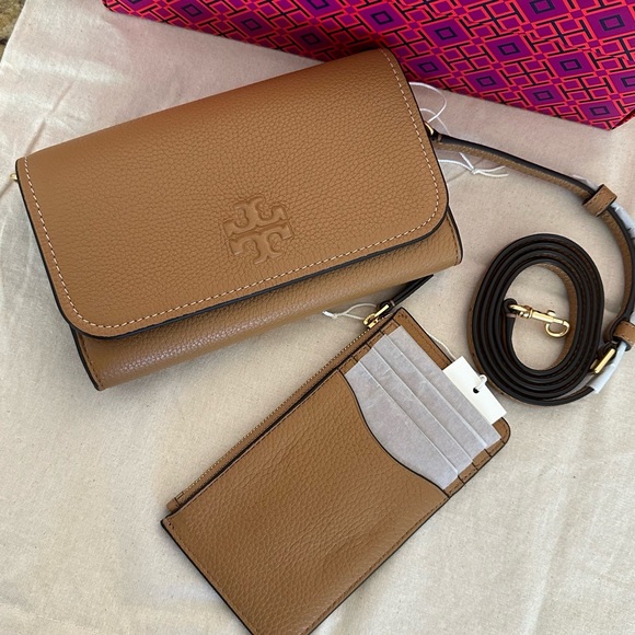 New Tory Burch the flat wallet crossbody include zip cardholder - Picture 1 of 7